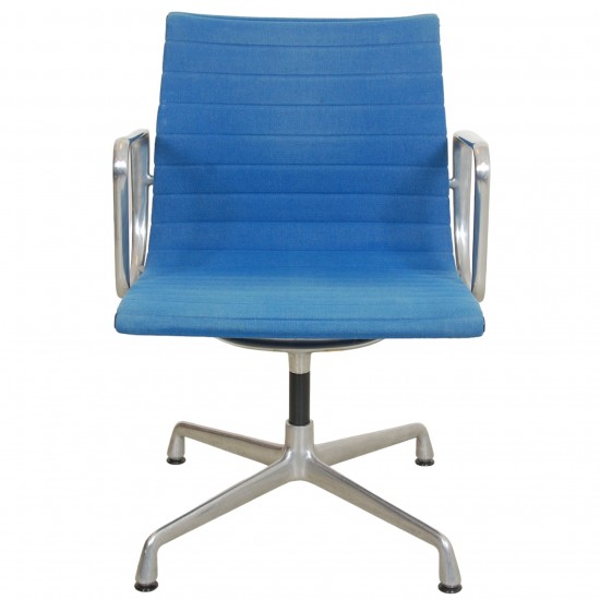 Eames 105 online